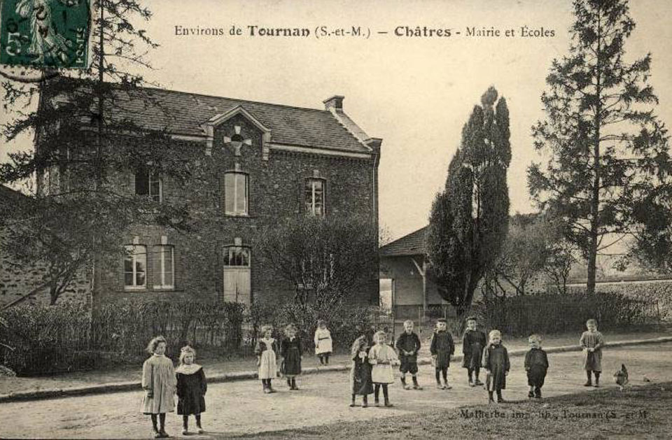 mairie et école de Châtres