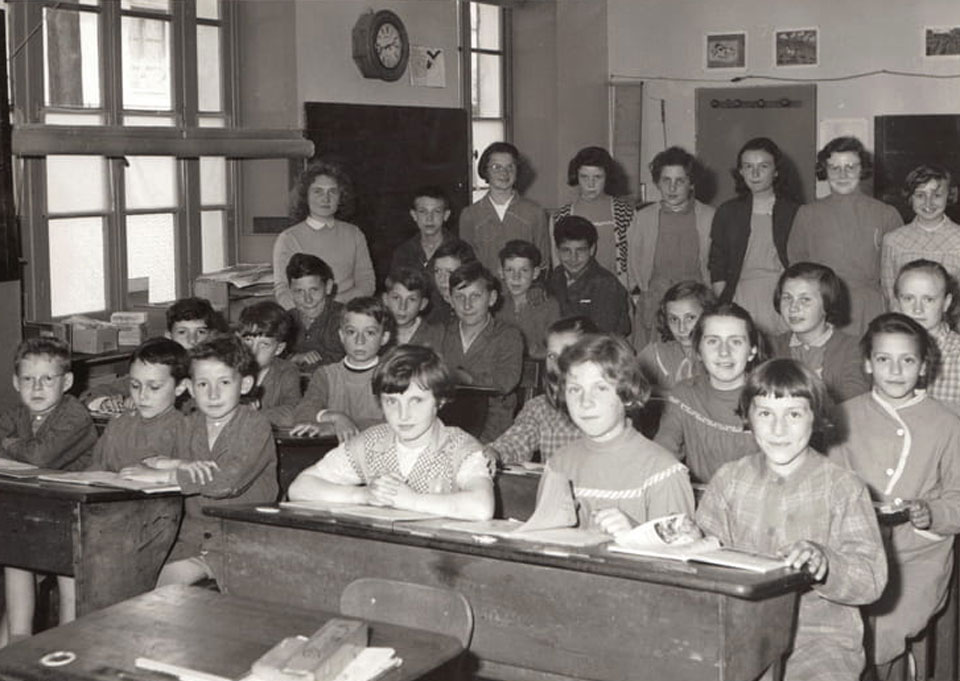 école de Chailly-en-Brie en classe en 1958
