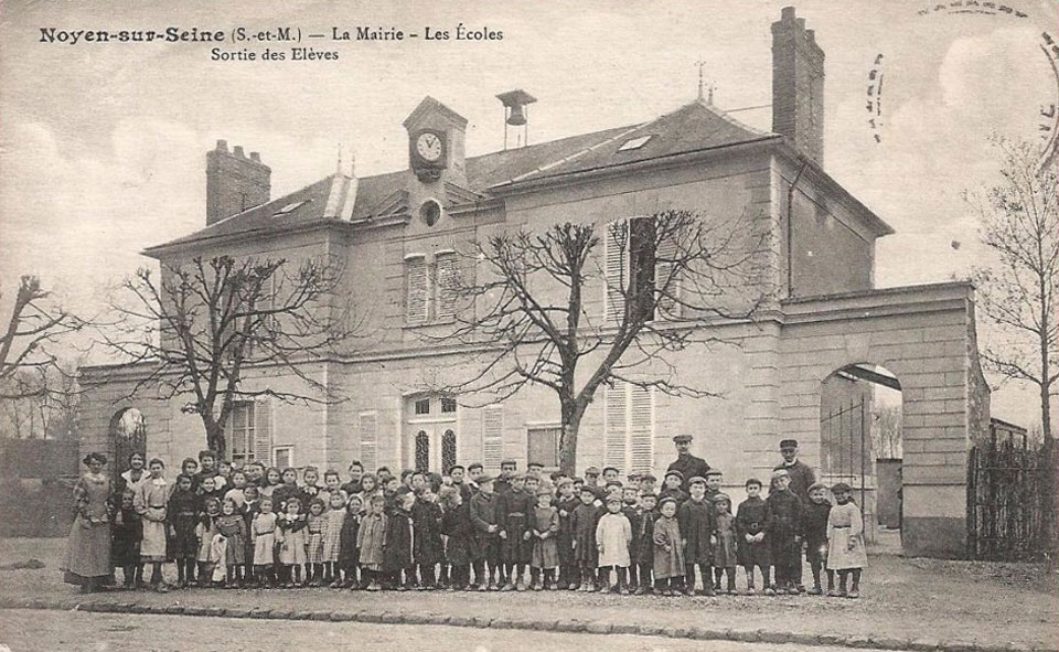 La Mairie Les Ecoles de Noyen-sur-Seine
