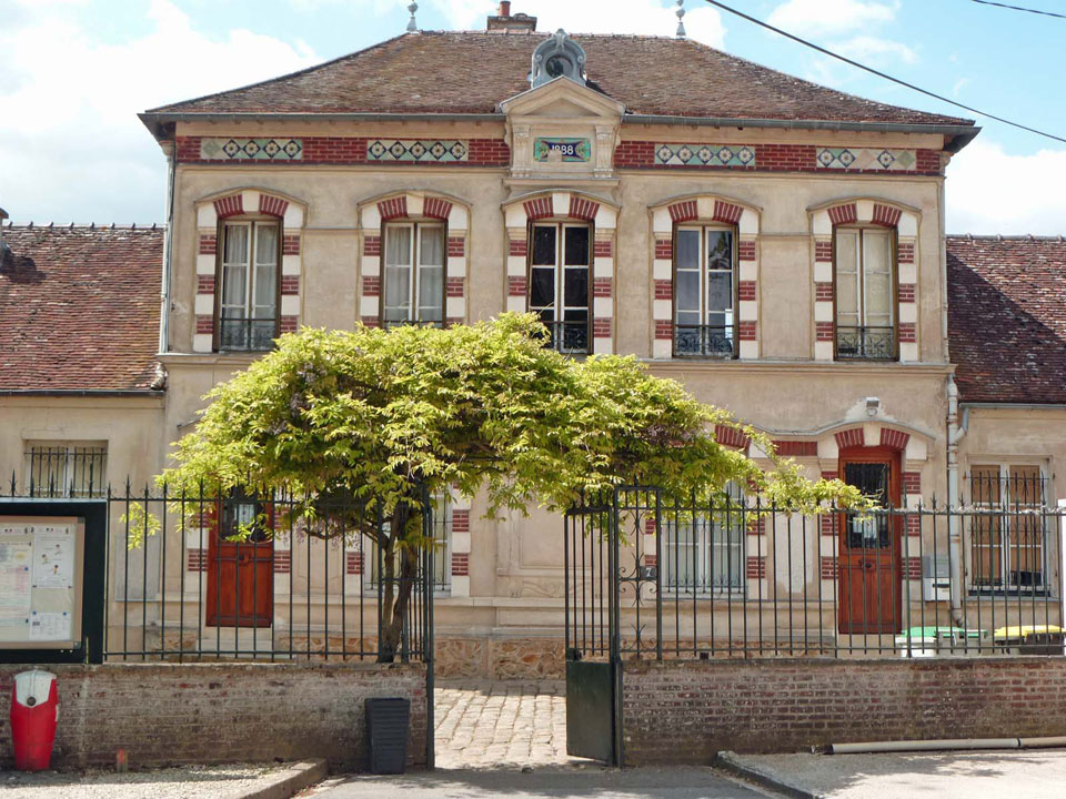 mairie-école de Crèvecœur-en-Brie