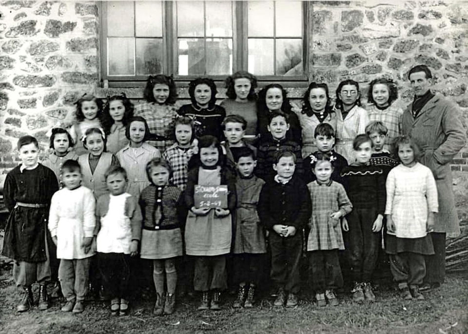 Ecole primaire de Saint-Ouen-sur-Morin en 1949