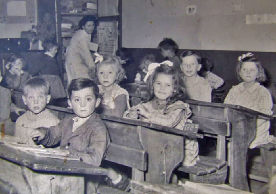 Les Ecoles de La Croix-en-Brie en 1954