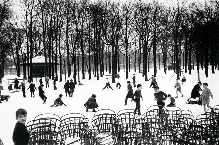 Première neige au jardin du Luxembourg Paris 1956